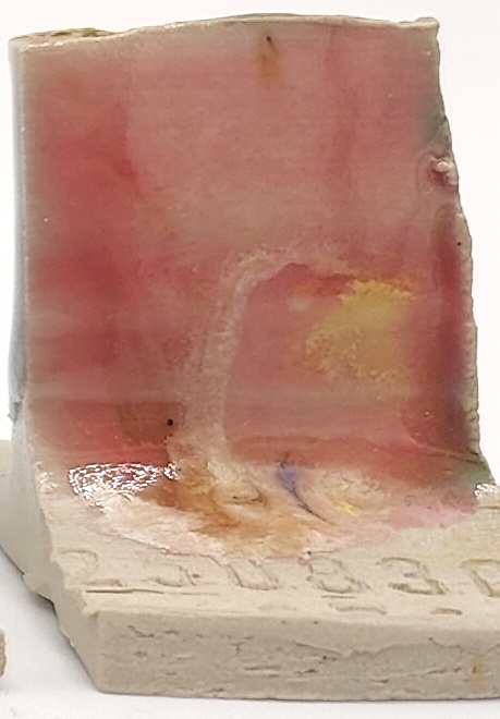 Amaryllis + Fossil Rock on Valentine Earthstone ES-10 cone 6 oxidation